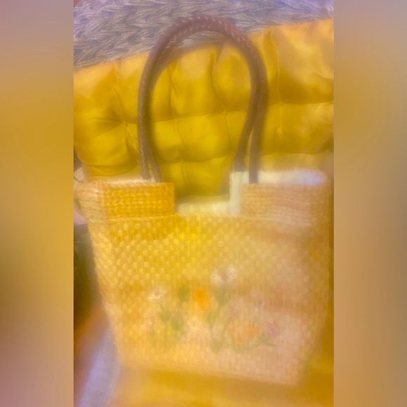 Purse with embroidered colorful flowers and braided brown straps - Picture 5 of 5